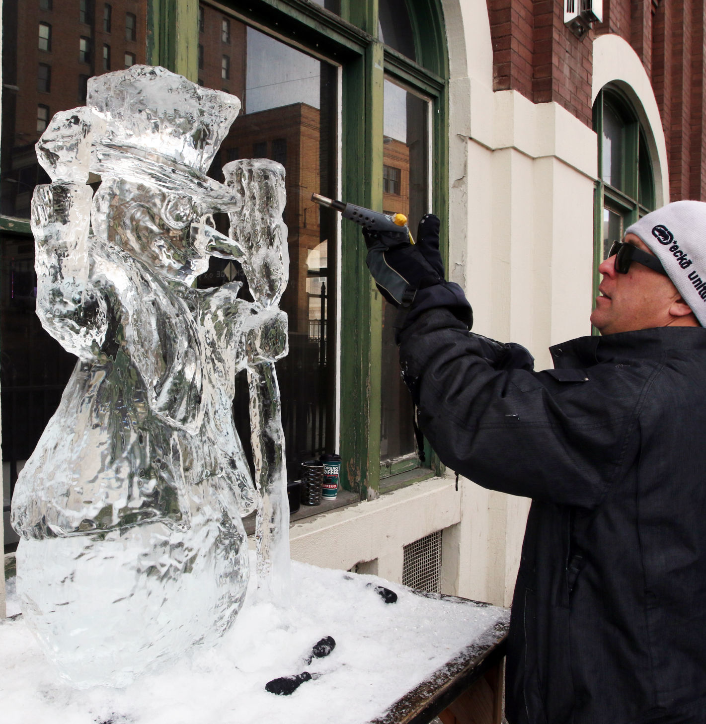 Artists prepare for ice sculptures